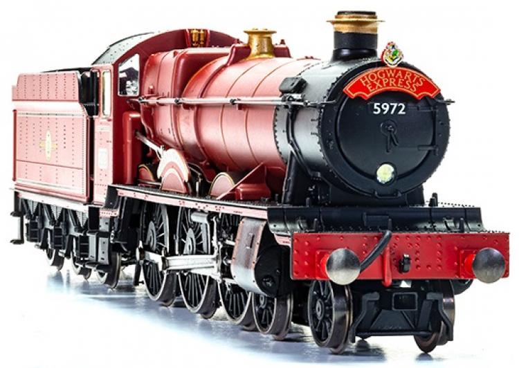 Hogwarts Express 4-6-0 #5972 'Hogwarts Castle' (Crimson) - Sold Out