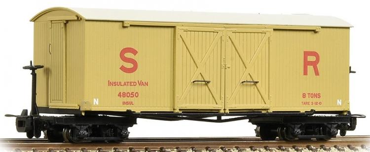 Bachmann - Bogie Covered Goods Wagon Insulated #48050 (Soutern Railway - Yellow)