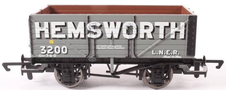 7 Plank Wagon 'Hemsworth - LNER' #3200 (Clearance - was $14) - Sold Out