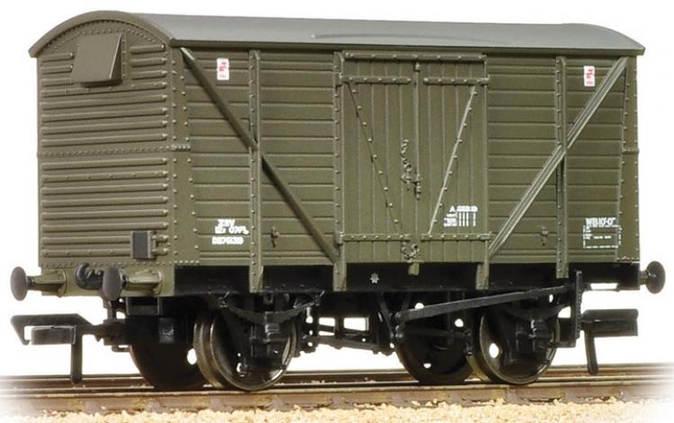 BR 12 Ton Planked Ventilated Van (Departmental Green) - Sold Out