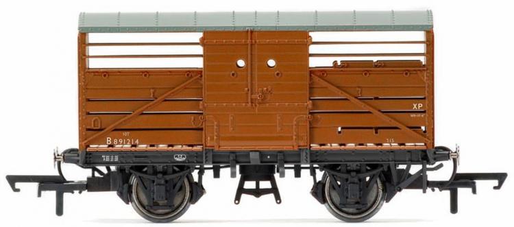 BR Bulleid Cattle Wagon Dia. 1530 #B891214 (Bauxite) - Out of Stock