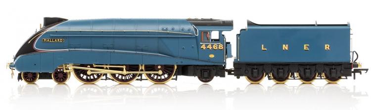 LNER A4 4-6-2 #4468 'Mallard' - Limited Edition Anniversary Pack - Sold Out