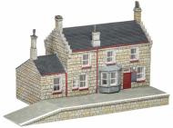 R7230 : Hogsmeade Station - Station Building - Pre Order R7230 : Hogsmeade Station - Station Building - Pre Order