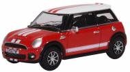 76NMN007 : Oxford - BMW Mini Cooper - Chili Red/White 76NMN007 : Oxford - BMW Mini Cooper - Chili Red/White