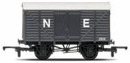 R6422 : RailRoad - LNER Box Van SWB - In Stock R6422 : RailRoad - LNER Box Van SWB - In Stock