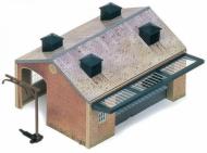 R8002 : Goods Shed Kit - In Stock (2 Left) R8002 : Goods Shed Kit - In Stock (2 Left)
