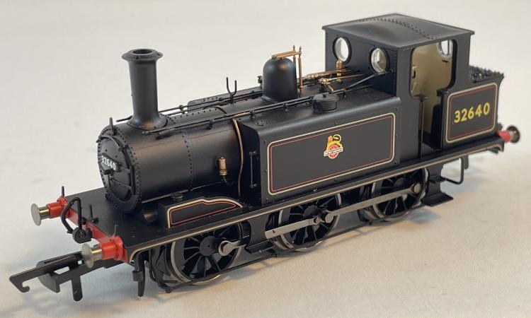 BR A1X Terrier 0-6-0T #32640 (Lined Black - Early Crest) - Sold Out
