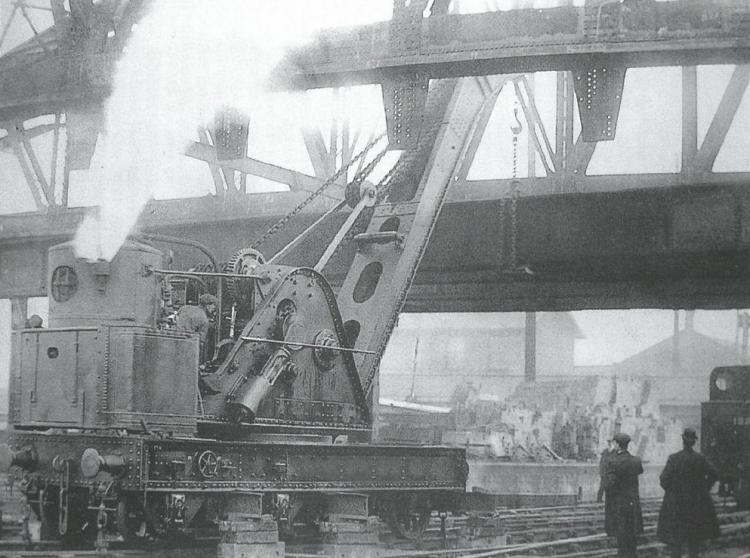 LNER Cowans Sheldon 15 Ton Mk2 Crane #901628 'Sunderland' (Black) - Pre Order