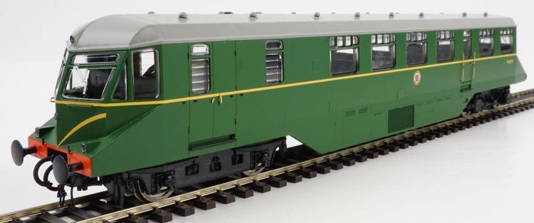 BR (ex-GWR) AEC Diesel Railcar #W26W (Green - Whiskers - Dark Grey Roof) - Pre Order